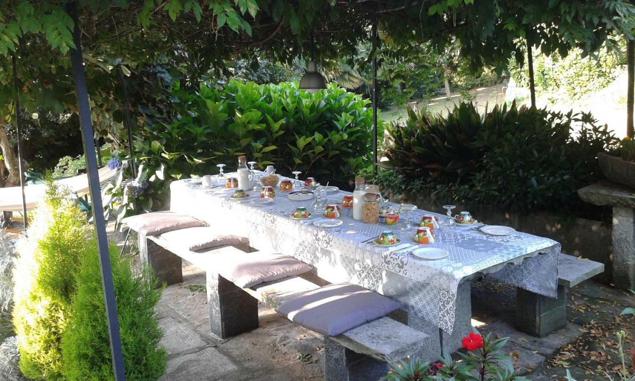 Nebbiuno Swanlake Rooms מראה חיצוני תמונה