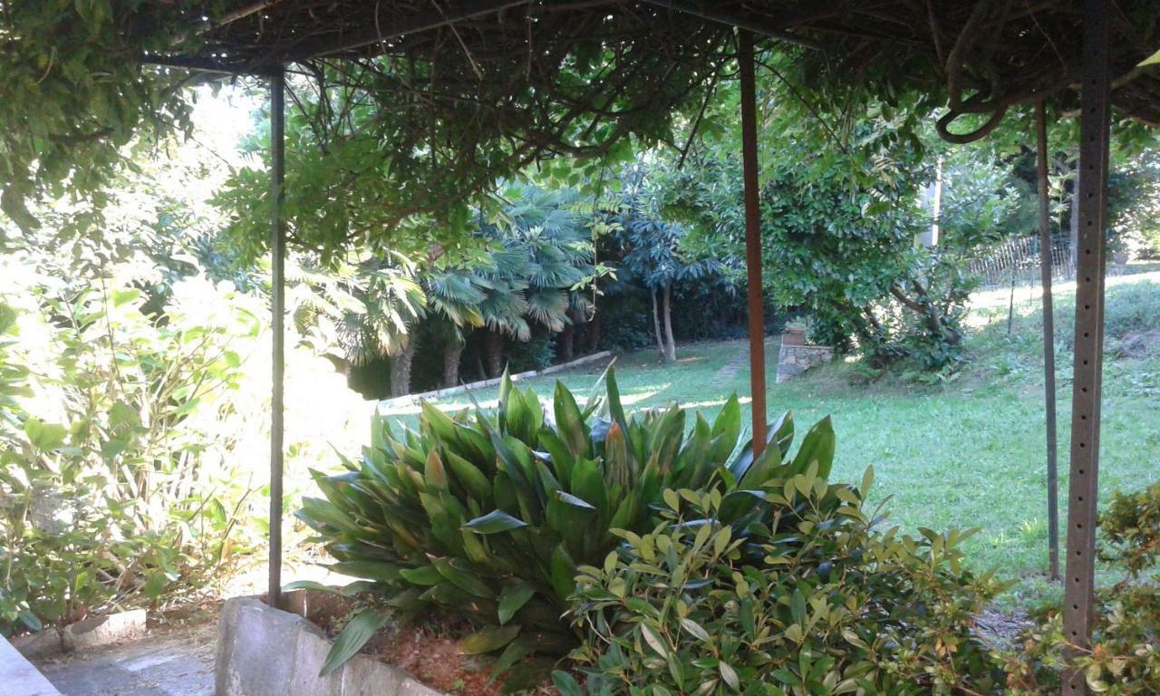 Nebbiuno Swanlake Rooms מראה חיצוני תמונה
