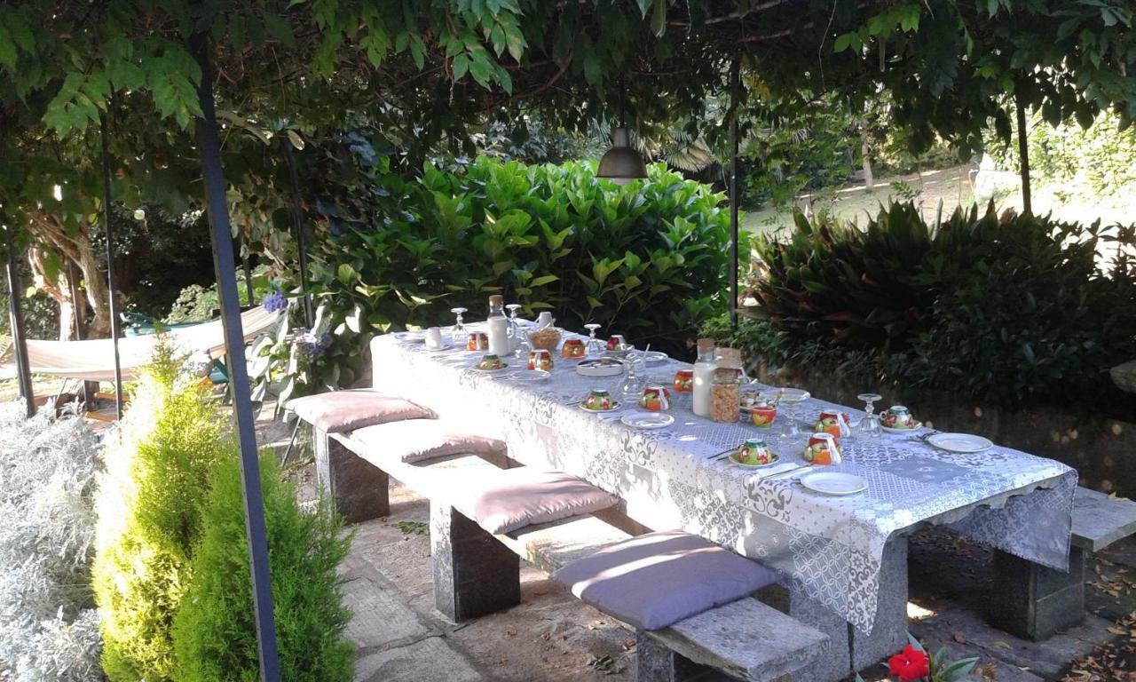 Nebbiuno Swanlake Rooms מראה חיצוני תמונה